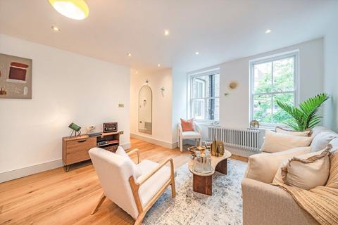 2 bedroom flat for sale, Vicarage Gate, London W8