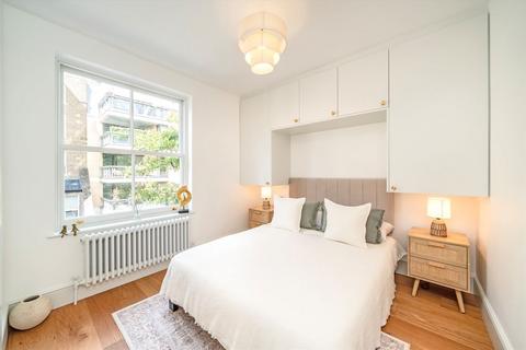 2 bedroom flat for sale, Vicarage Gate, London W8