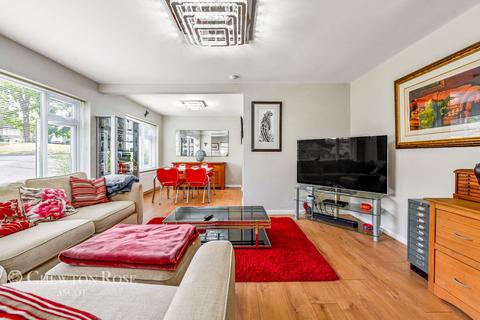 3 bedroom detached bungalow for sale, Whitelands Drive, ASCOT