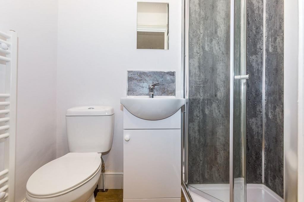 Ensuite Shower Room