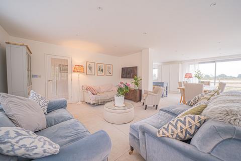 undefined, Warwick Road, Knowle, B93
