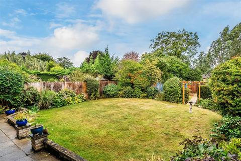 4 bedroom detached house for sale, DURLESTON PARK DRIVE, GREAT BOOKHAM, KT23