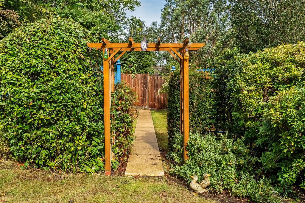 .Durleston-Park-Drive-8.jpg