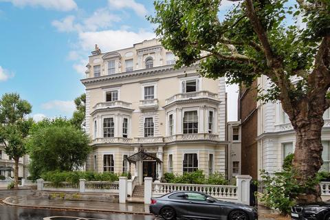 2 bedroom flat to rent, 17 Holland Park, London W11