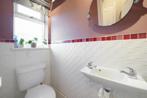 undefined, Dawes Close, Greenhithe DA9