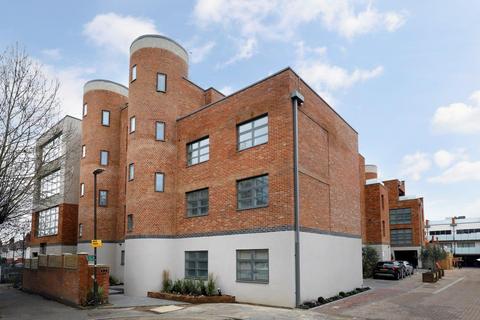 undefined, Elm Grove, London SW19
