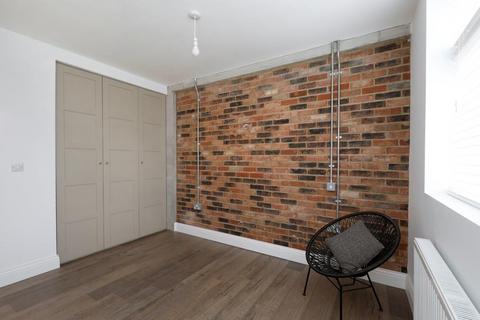 undefined, Elm Grove, London SW19