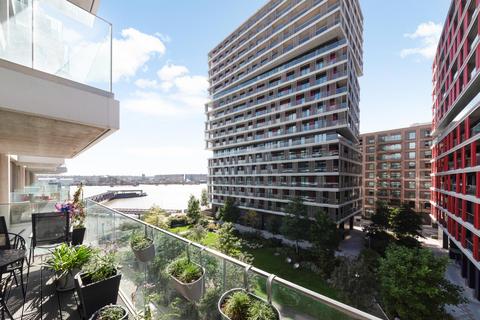 2 bedroom apartment for sale, Fairwater House, Royal Wharf, E16