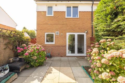 25 Gerrard Close, Bristol, BS4 1UH