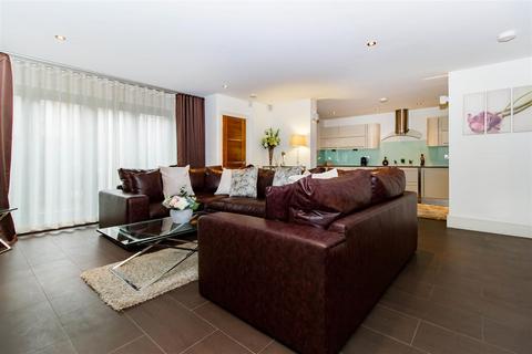 undefined, Manor Road, Chigwell