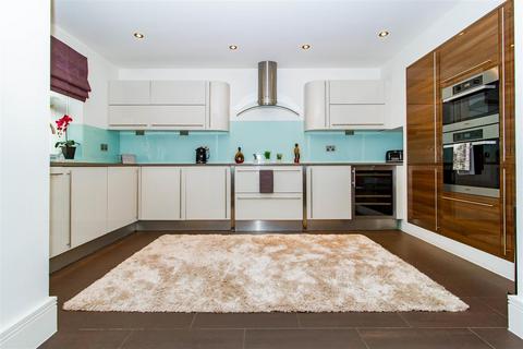 undefined, Manor Road, Chigwell