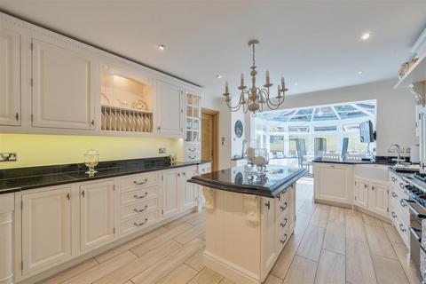 5 bedroom detached house for sale, Woodland Way, Kingswood, Surrey