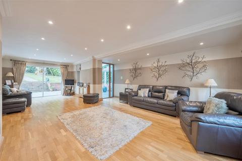 5 bedroom detached house for sale, Woodland Way, Kingswood, Surrey