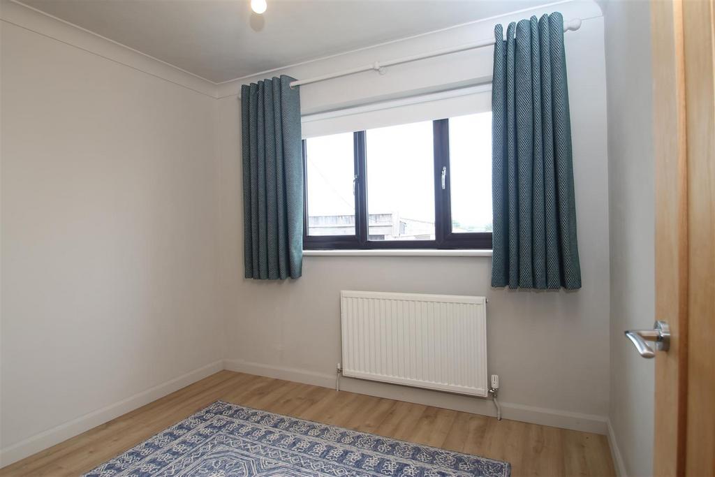 Bedroom 2.JPG