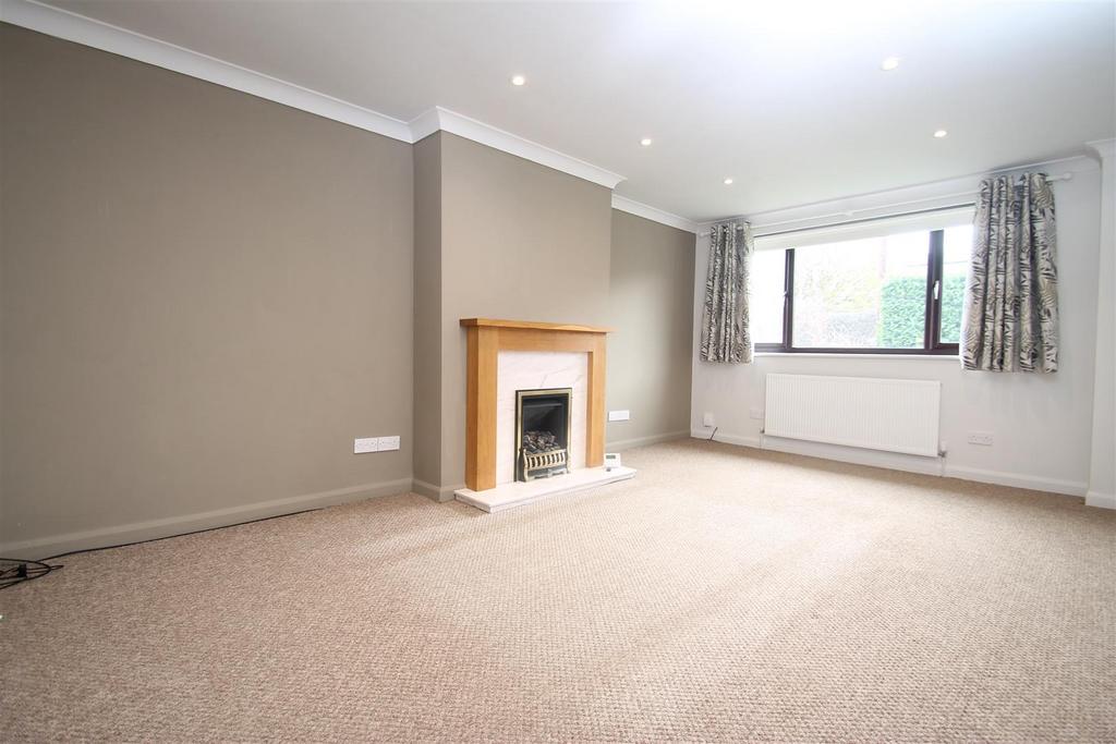 Sitting room new.JPG