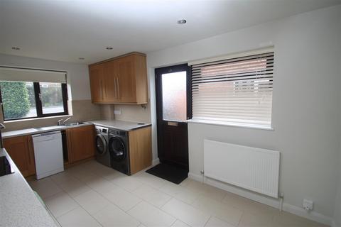 2 bedroom semi-detached bungalow for sale, Oakwood Road, Wetherby LS22