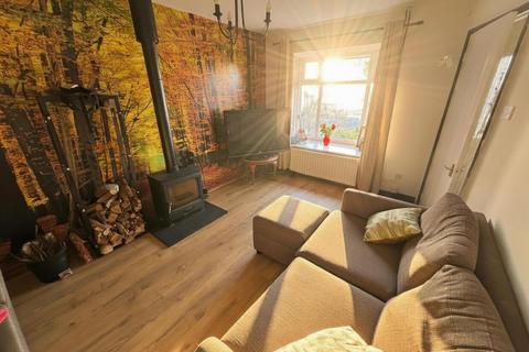 3 bedroom semi-detached house for sale, Wysall Road, The Glades, Northampton NN3