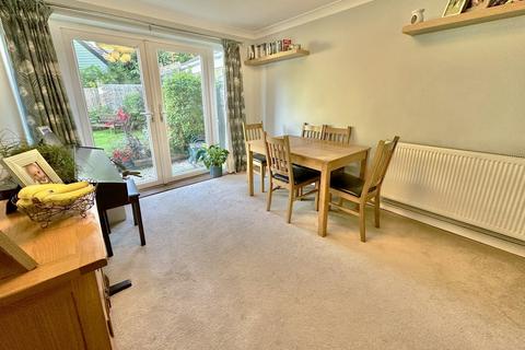 undefined, Mill Field, BAGSHOT GU19