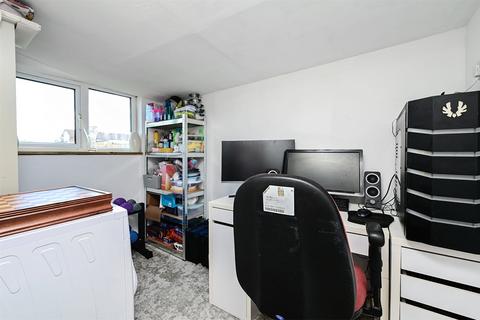 undefined, West Ring, Tongham GU10