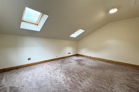 undefined, Primrose Lane, Kirkburton, HD8 0QY
