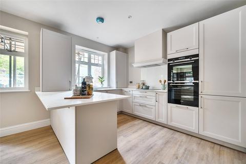 2 bedroom flat for sale, Holly Bank Road, Surrey GU22