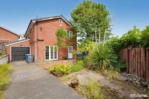 4 bedroom detached house for sale, Betchworth Crescent, Beechwood