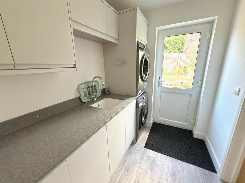 Utility Room.jpg