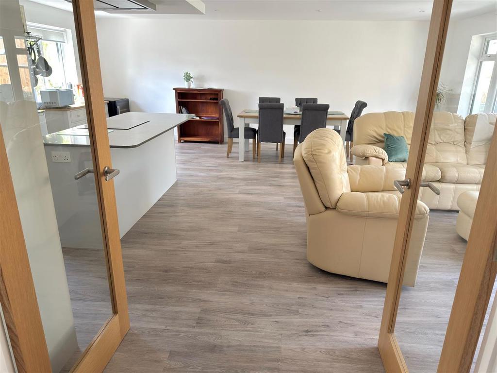 LIVING AREA.jpg