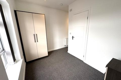 1 bedroom house of multiple occupation to rent, Chorley Road, Swinton, M27