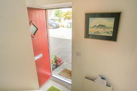 undefined, Maes y Llech, Radyr