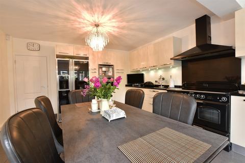 undefined, Avey Lane, Waltham Abbey EN9