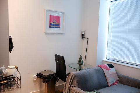 1 bedroom flat for sale, Bath Road, Slough SL1