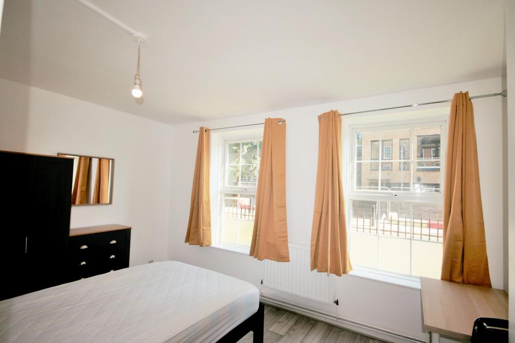 Somerford Street, London E1 5 DX
