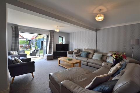 undefined, Basingbourne Road, Fleet GU52