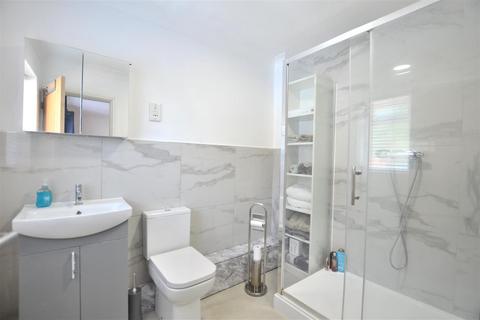 35a Basingbourne Road, Fleet, GU52 6TG