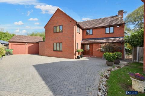 undefined, Tyle Green, Emerson Park, Hornchurch, RM11