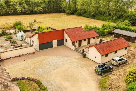 undefined, Back Lane, Bristol BS16