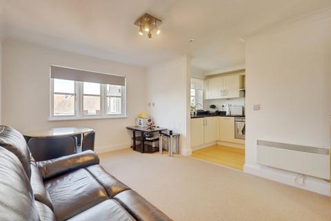 2 bedroom flat for sale, High Street, Benfleet, SS7