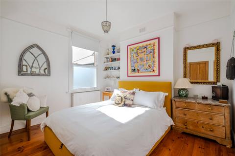 3 bedroom maisonette for sale, Harborough Road, London SW16