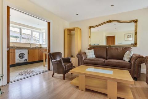 3 bedroom flat for sale, Birchgrove House,  Richmond,  TW9