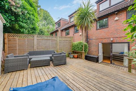 Minster Road, West Hampstead, London, NW2