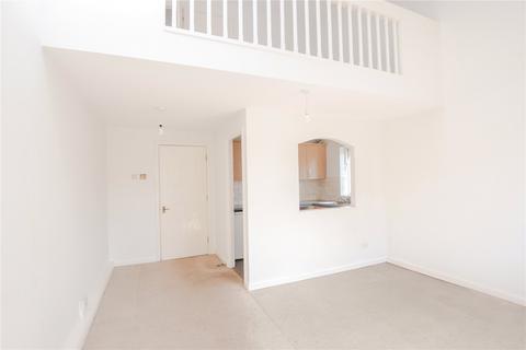 2 bedroom maisonette for sale, Varsity Drive, Twickenham