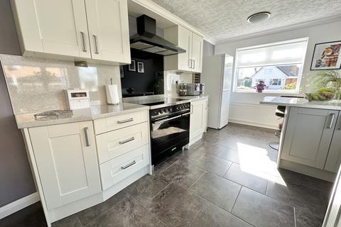 3 bedroom detached bungalow for sale, Ullswater Avenue, Fleetwood FY7