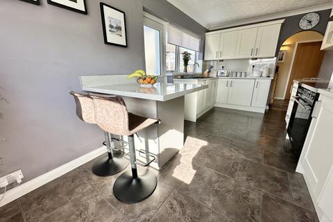 3 bedroom detached bungalow for sale, Ullswater Avenue, Fleetwood FY7