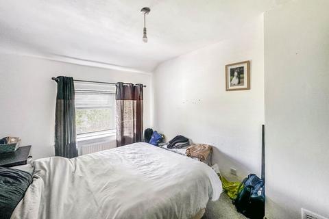 3 bedroom terraced house for sale, Risby Grove, Hull HU6