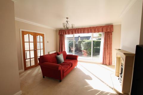 undefined, Queensbury Way, HU14