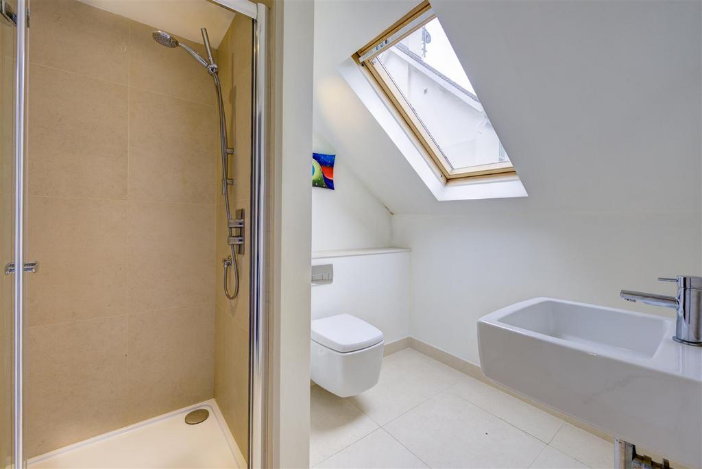 D0398 5 the village nw3 top Bath.jpg