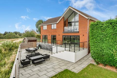 undefined, St. Marys Close, Milton Keynes MK17
