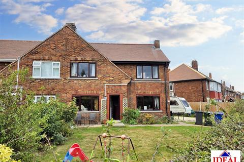 63 Charles Street, Carcroft, Doncaster, DN6 8AZ