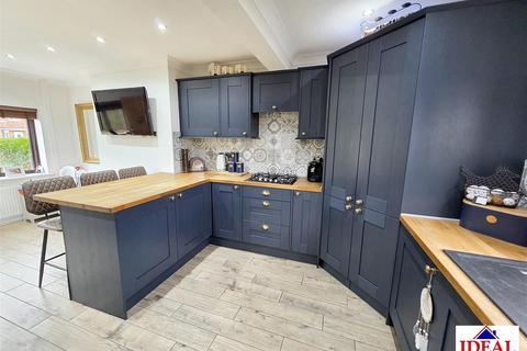 63 Charles Street, Carcroft, Doncaster, DN6 8AZ